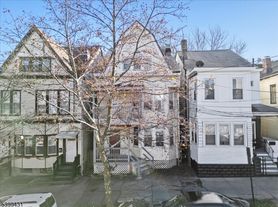 512 Union Ave, Paterson, NJ