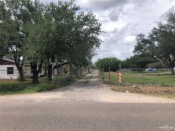 4th image of 6215 Blue Jay Ln