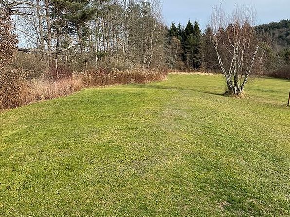 700 Walker Rd, Endicott, NY 13760