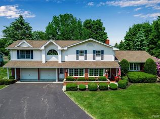 7427 Canal Rd, Lockport, NY 14094