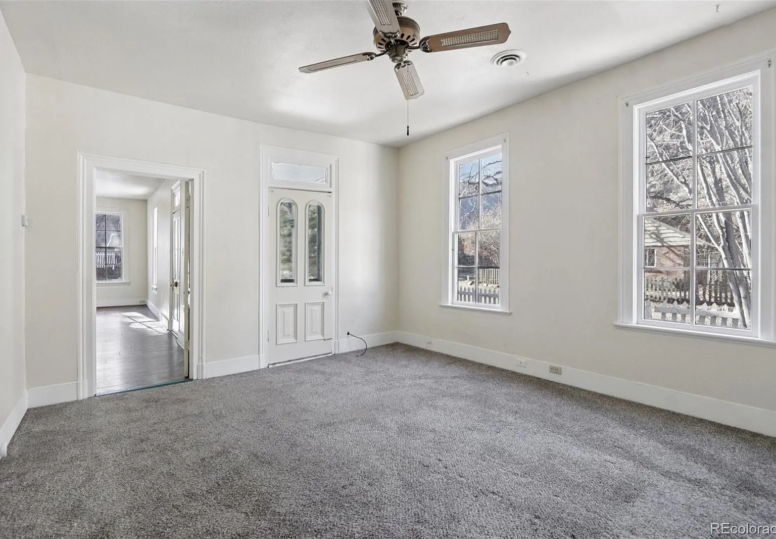 3 bed, 1.0 bath, 1208 sqft, $2,500 — Photo 4