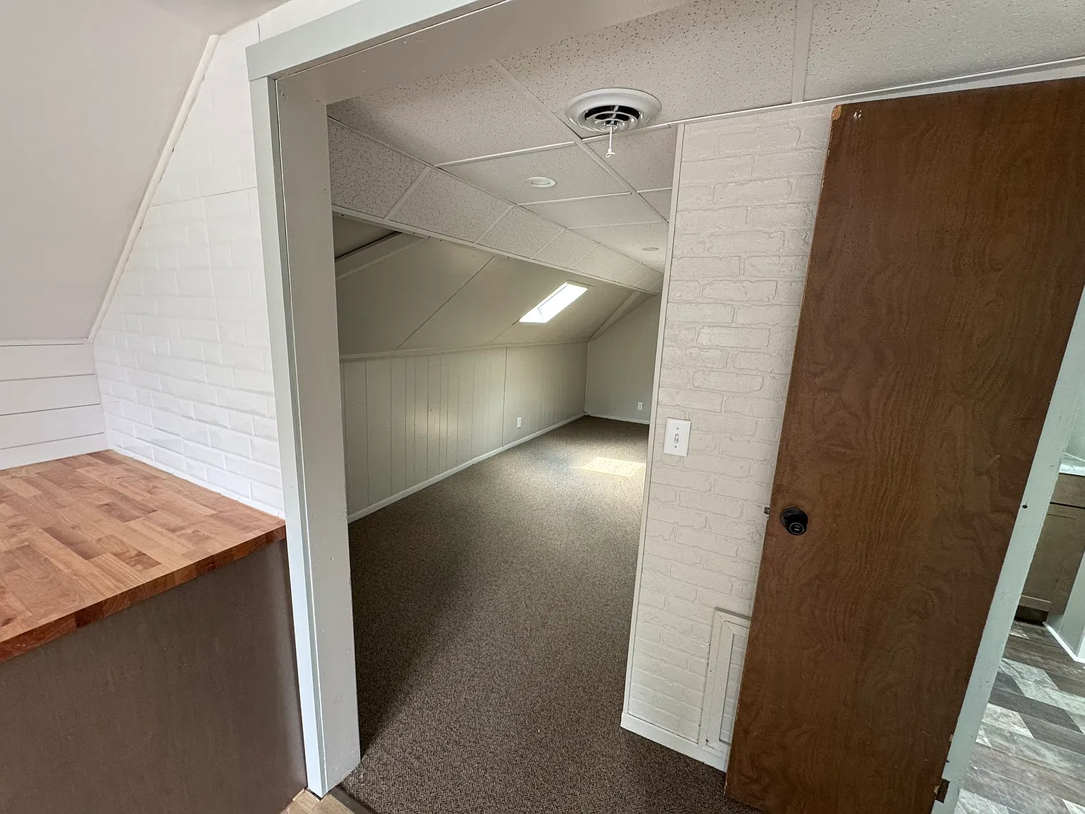 Studio, 600 sqft, $850 — Photo 3