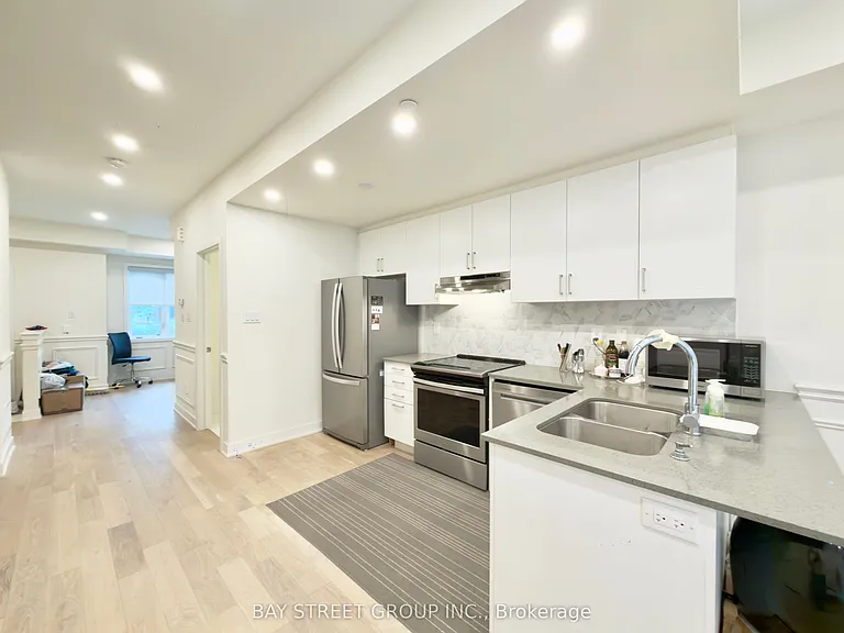 26 William Duncan Rd — Photo 6
