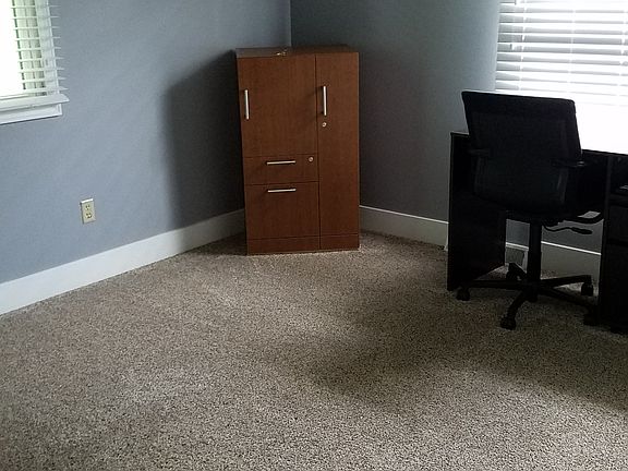 5th image of 2846 Rosewood St