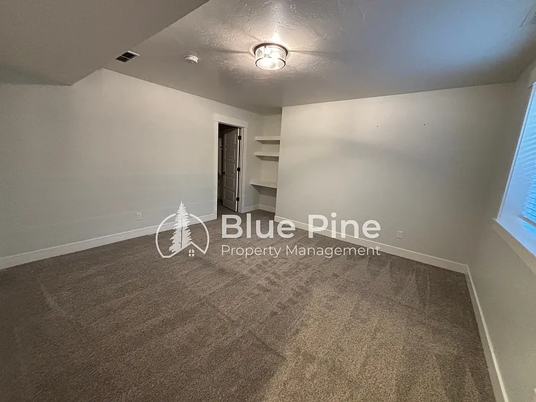 6389 Maggie Dr — Photo 45