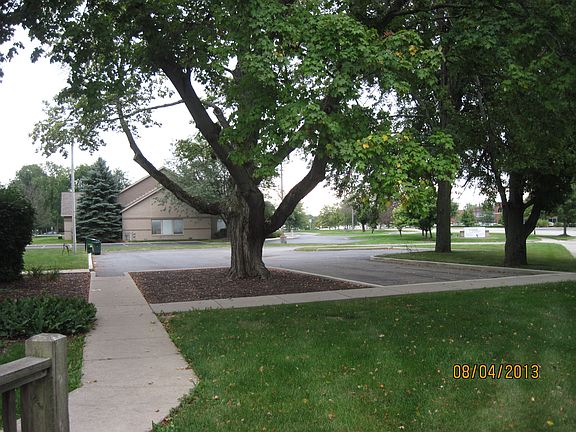 Plenty of onsite parking