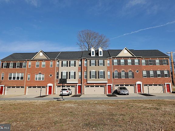 2nd image of 18 Charles Overlook Ln