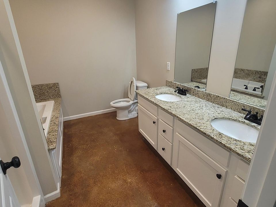 1st image of 1634A Mignonette Ln