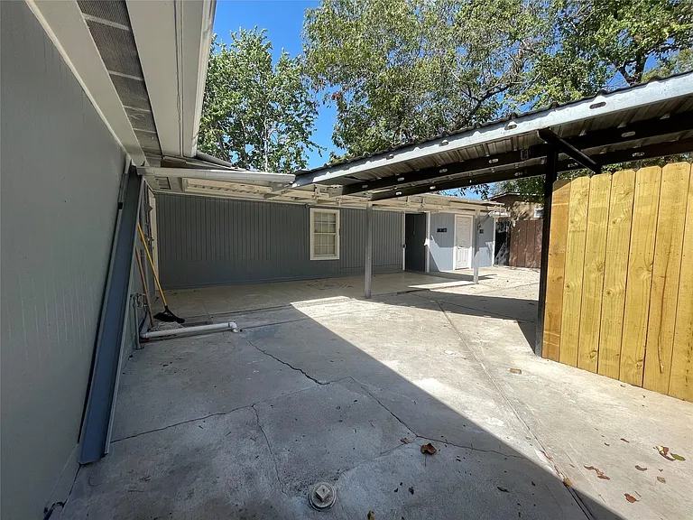 13809 Hershe St — Photo 16
