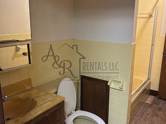 3rd image of 2104 S Broadway St APT A-6