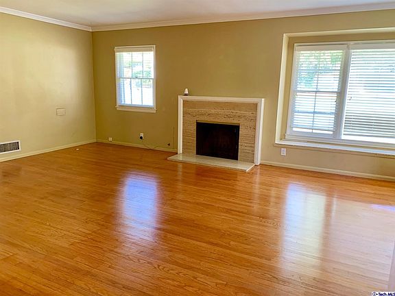 2nd image of 1706 W Mountain St