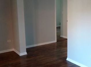 7030 S Paxton Ave APT 1A, Chicago, IL 60649