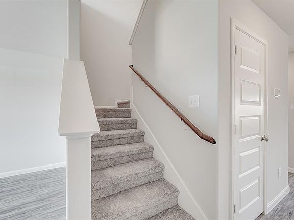 5th image of 3904 Northridge Rd