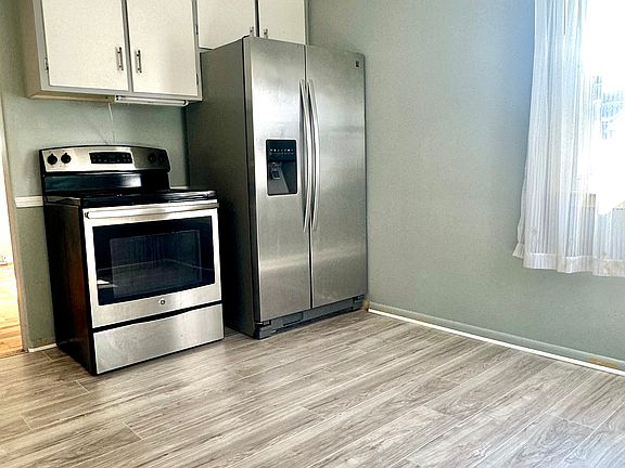 3rd image of 660 Spartan Ave