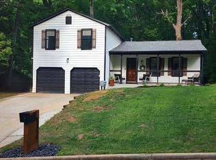 5438 Martins Crossing Rd, Stone Mountain, GA 30088