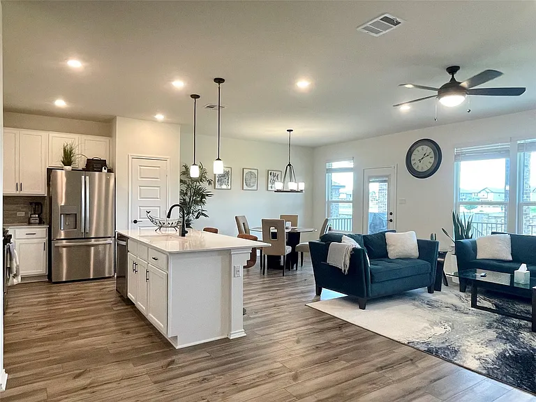 3768 Forino Dr — Photo 9