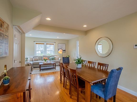 5th image of 8 Harrison St