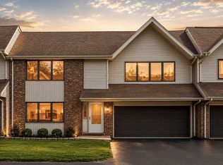 2111 Dorchester Ln UNIT B, Schererville, IN 46375