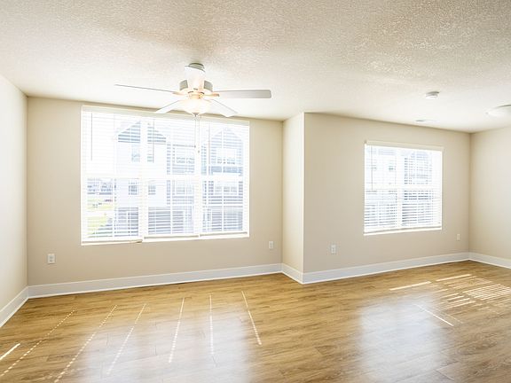 5th image of 3305 NW Cameo Ln