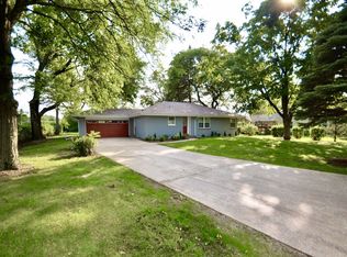 307 E Ridge Rd, Arlington Heights, IL 60004