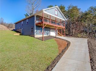119 New Life Dr, Asheville, NC 28804