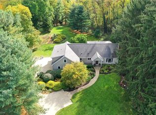 659 Lois Dr, Akron, OH 44333