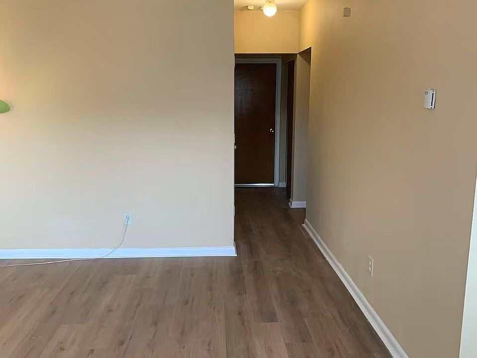 1st image of 10007 Jeanes St