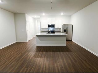 120 Village Green Dr, Adairsville, GA 30103