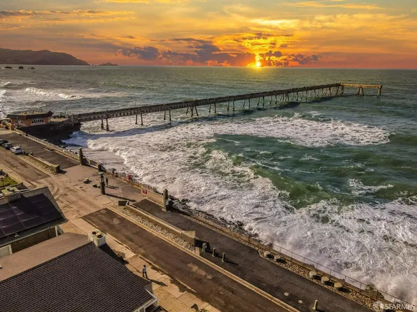 1977 Beach Blvd, Pacifica, CA 94044