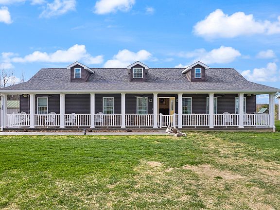 3rd image of 238 Swiss Colony Ln