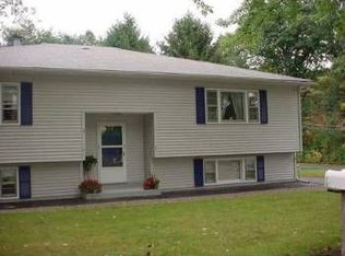 3 Patricia Dr, Tyngsboro, MA 01879
