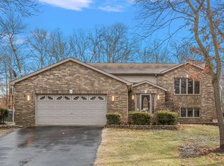 5305 E Chamberlain Ct, Demotte, IN 46310