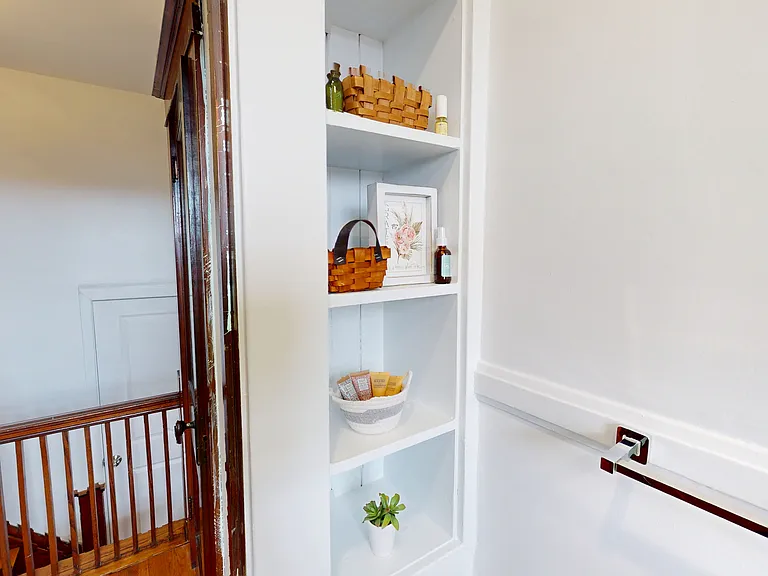 275 Oakwood Ave — Photo 27