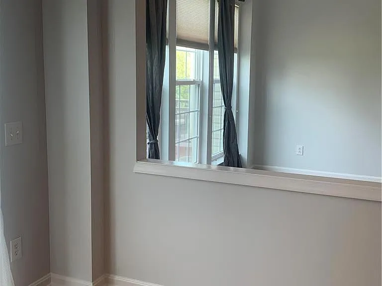 1859 Hemming Way S — Photo 11