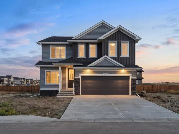 94 E Bridgeport Lndg, Chestermere, AB T1X 3E3