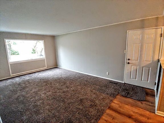 4th image of 37 Austin Ave