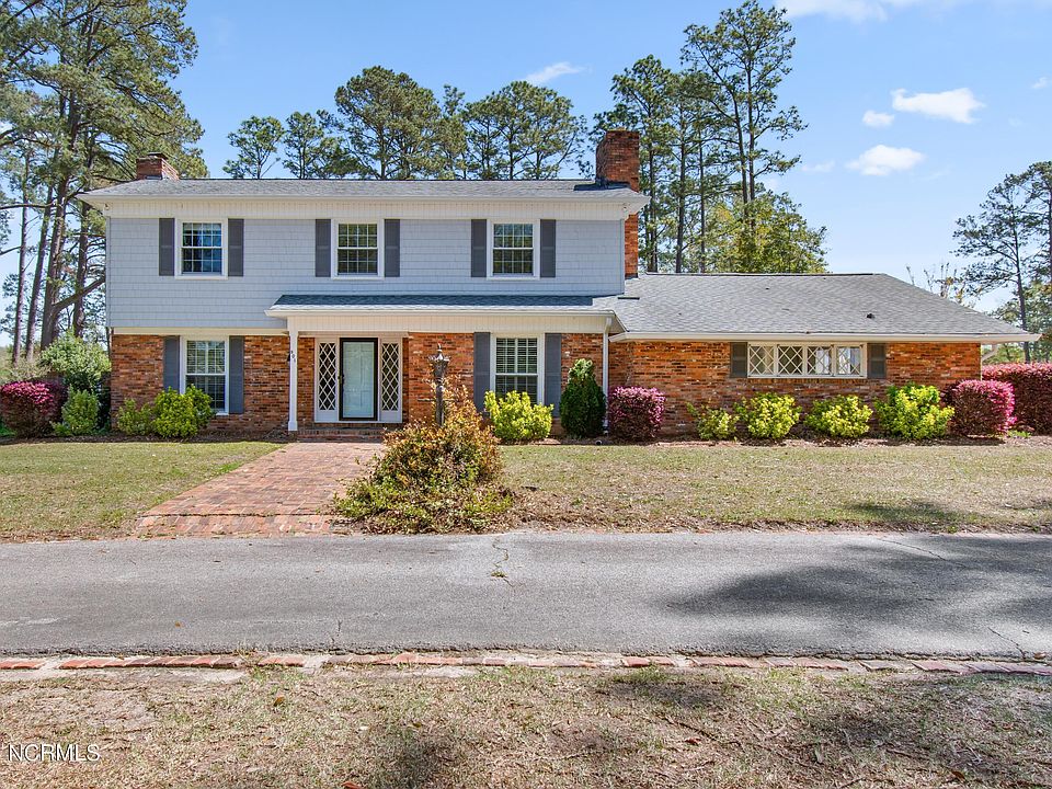 1st image of 901 Dogwood Drive