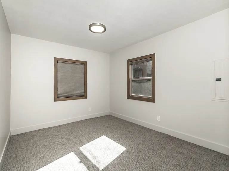 Den or second room
