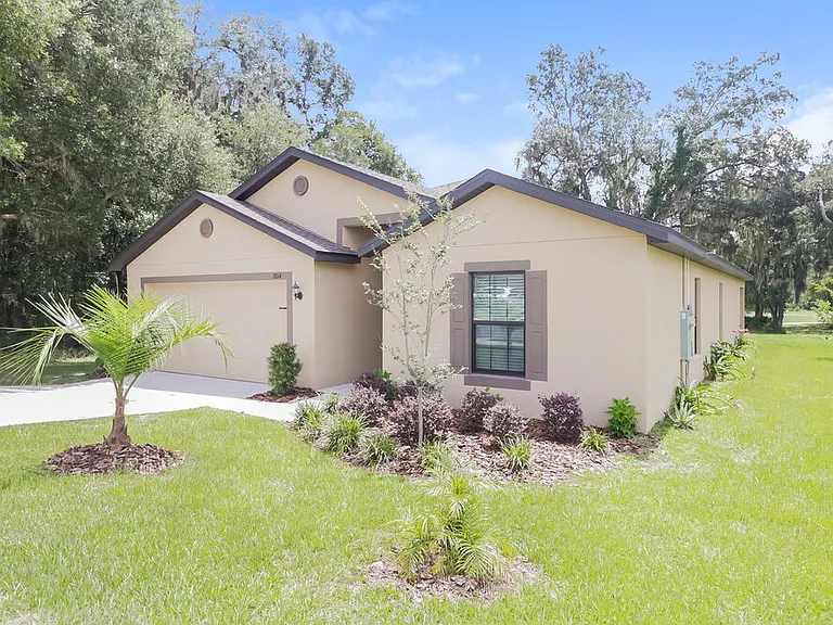 7014 Redbay Dr — Photo 2