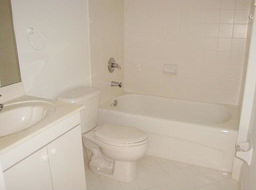 5th image of 1261 SE 28th Ct Unit 101