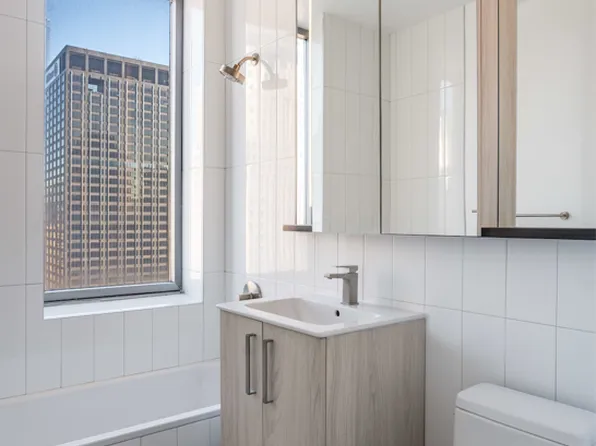 271 West 47th Street image 5 of 18