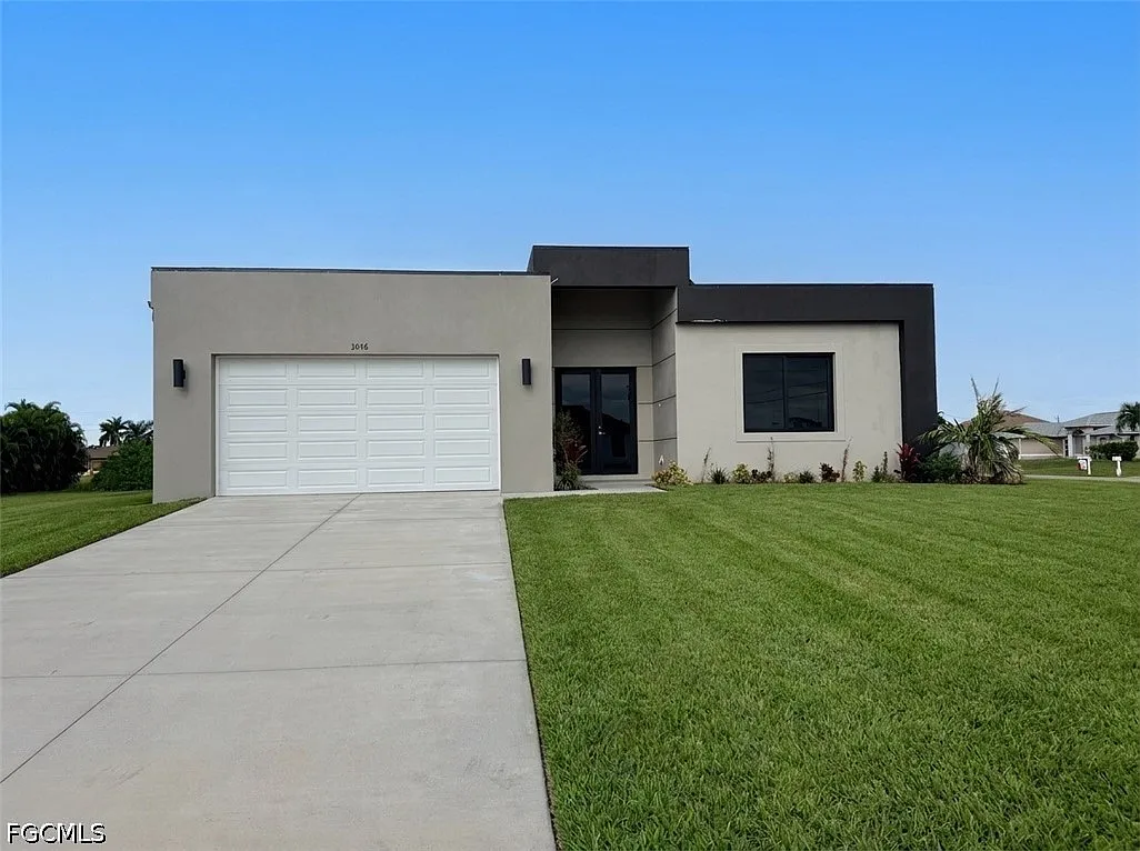4 bed, 3.0 bath, 1904 sqft, $2,200 — Photo 2