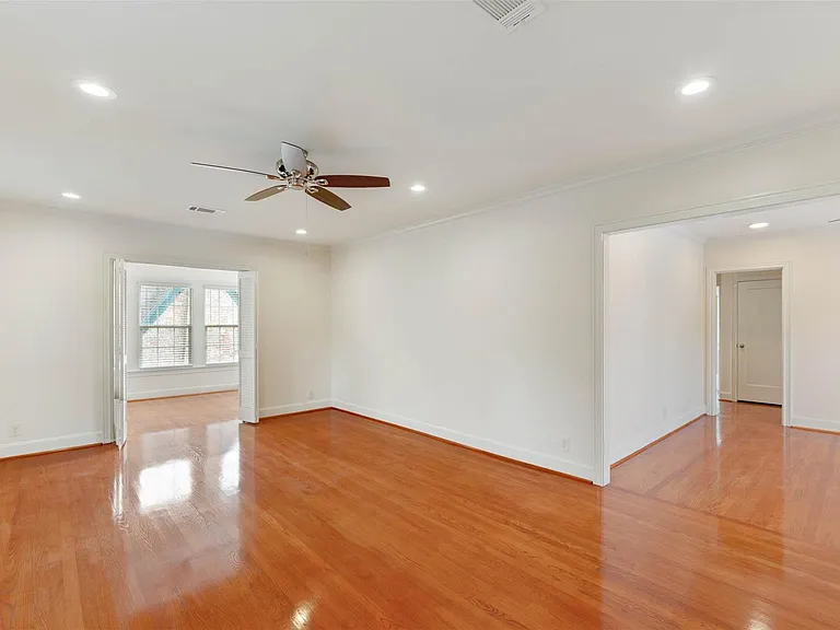 2343 Shakespeare St #2 — Photo 4