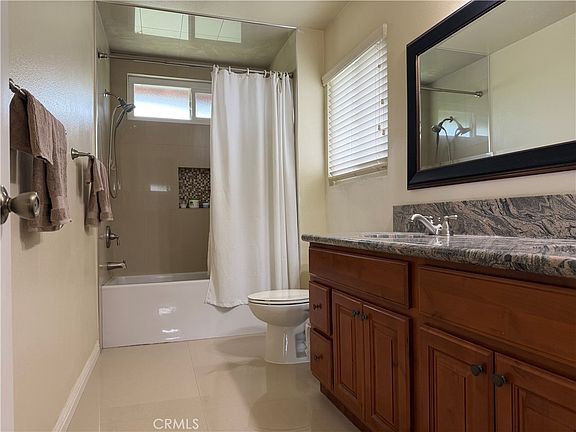 4th image of 2239 W 232nd St