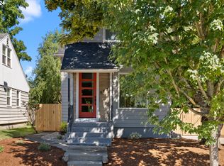953 NE Oneonta St, Portland, OR