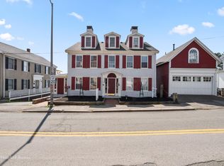 48 Central St, Manchester, MA 01944