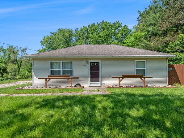 3985 Benjamin Ave NE, Grand Rapids, MI 49525