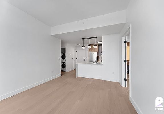 3rd image of 3620 Steinway St APT 626
