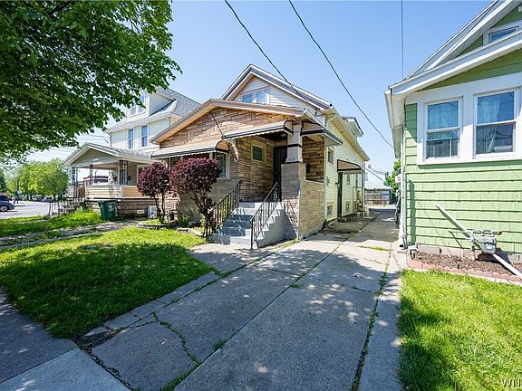 3rd image of 418 Lisbon Ave