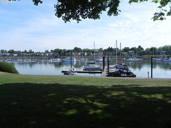 3rd image of 324 N Hayden Bay Dr #324